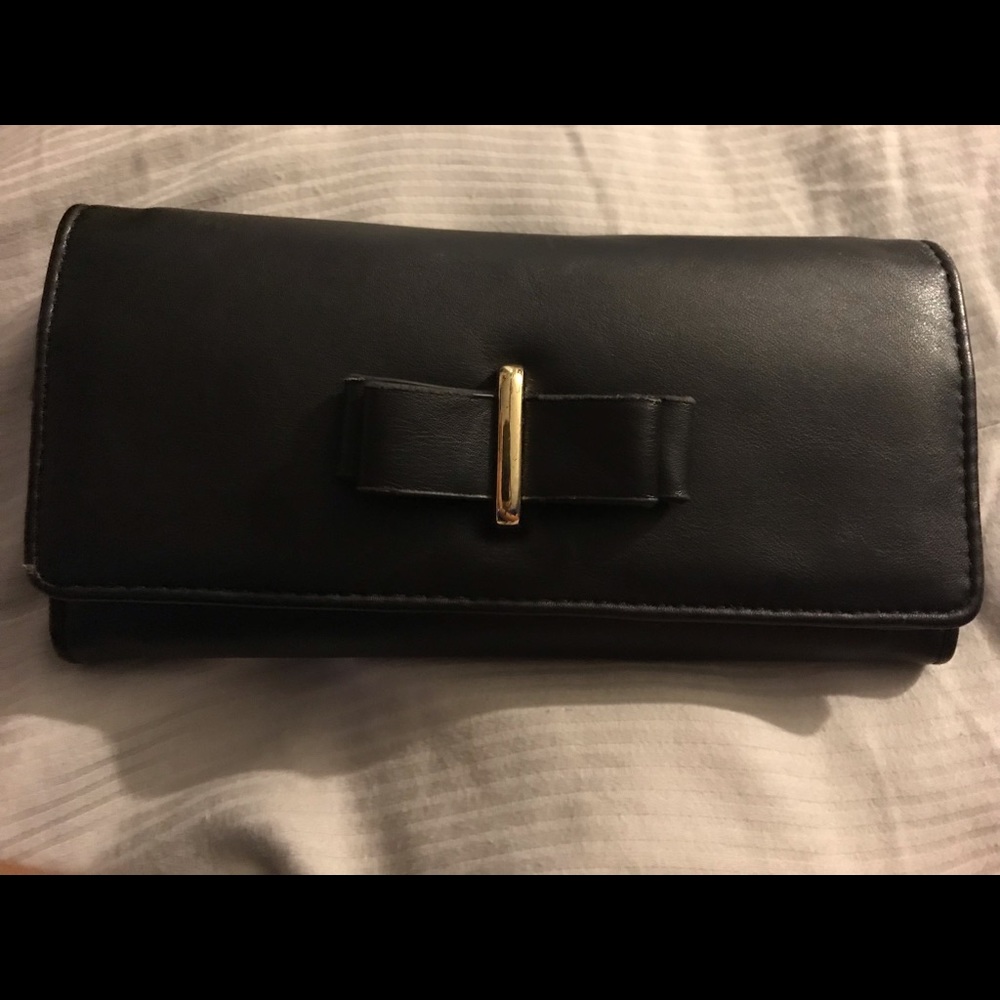 Black leather Andrea wallet